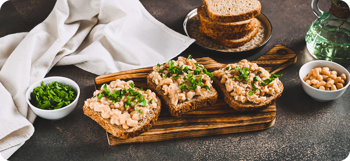 Open-faced sandwiches with chickpeas
